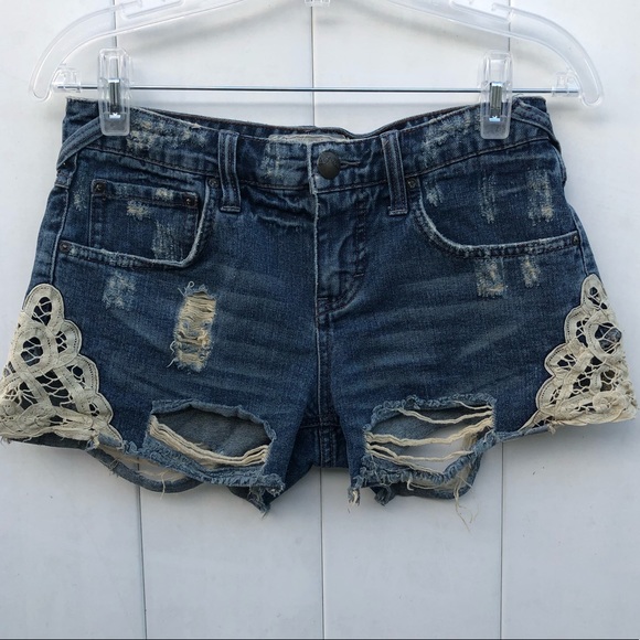 Free People Pants - Free people size 24 women’s distressed shorts!A178
